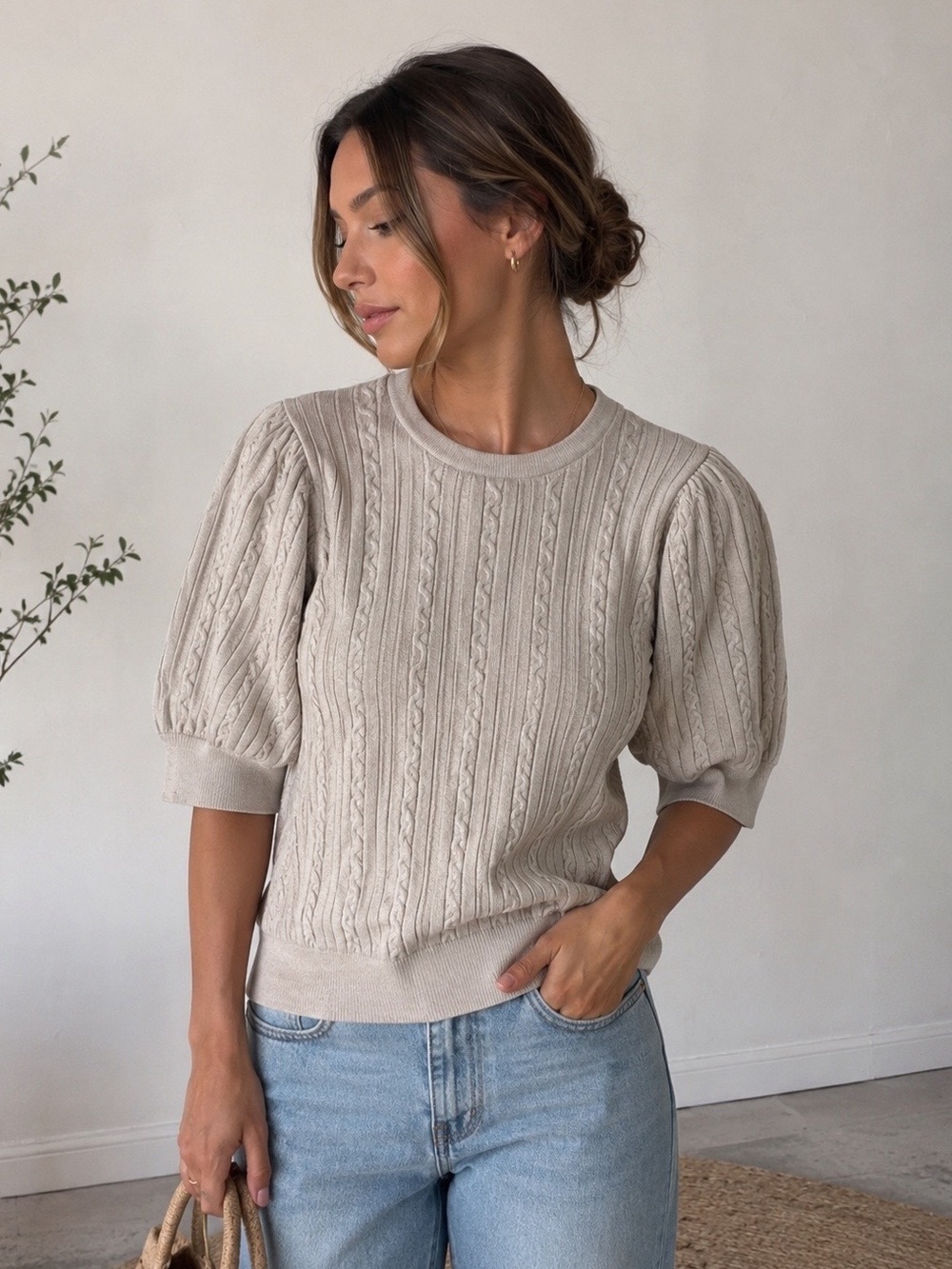 TAHARI Cream Cable Knit elbow sleeve Sweater Size Small